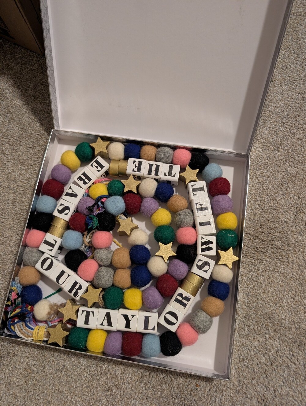 Taylor Swift Garland